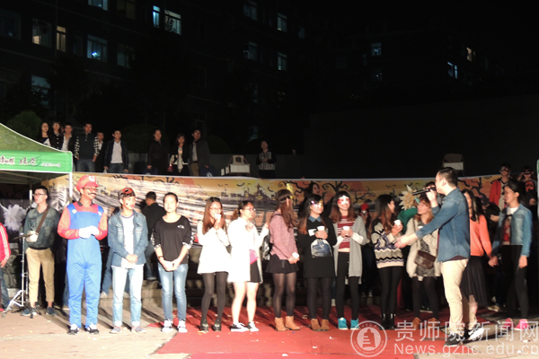 点击在新窗口中打开图片