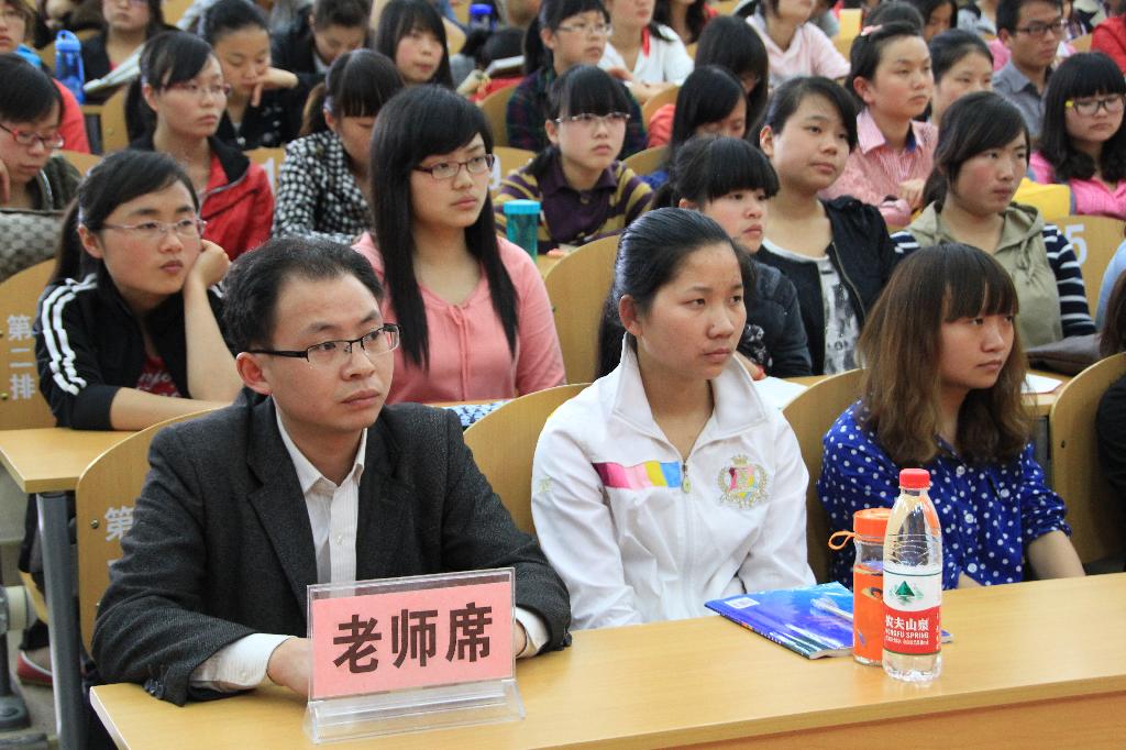 点击在新窗口中打开图片